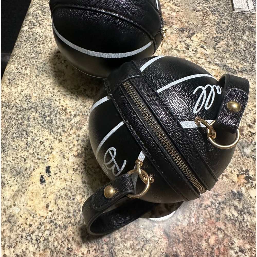 Basketball Handbag - Picture 2 of 3